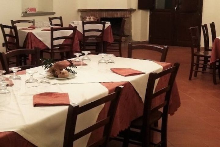 Dining 22 of 29