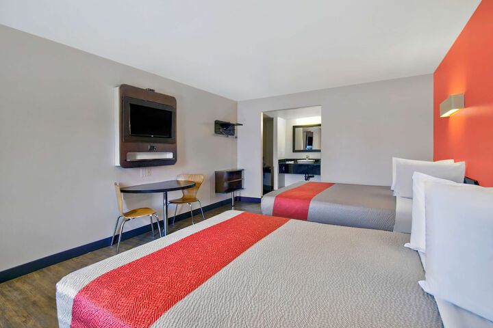 1 Queen Bed ADA Accessible Roll in Shower (3 of 10)
