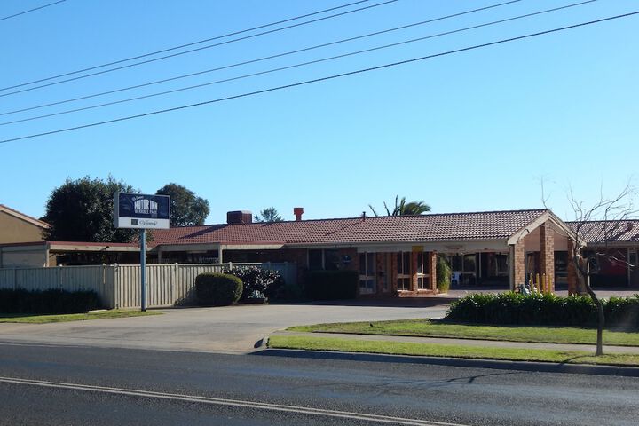 Hotel 53 of 56