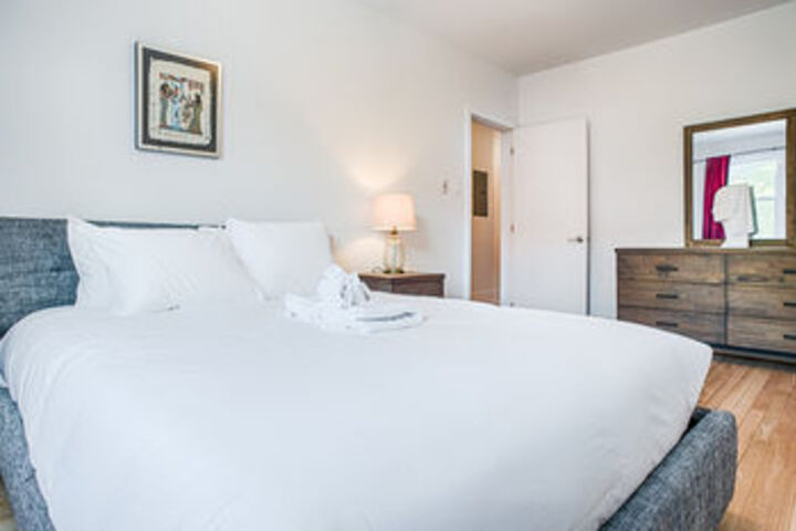 Room 5 of 19