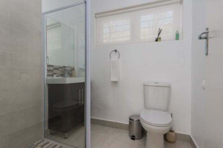 Room 3 of 16