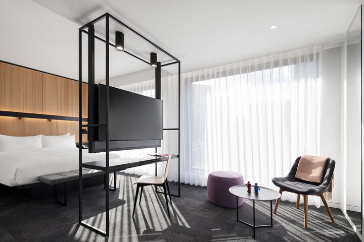 Room 17 of 105