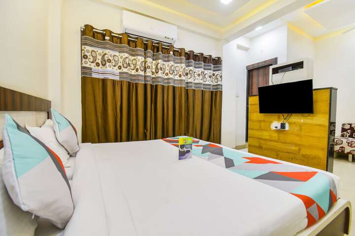 Room 8 of 21