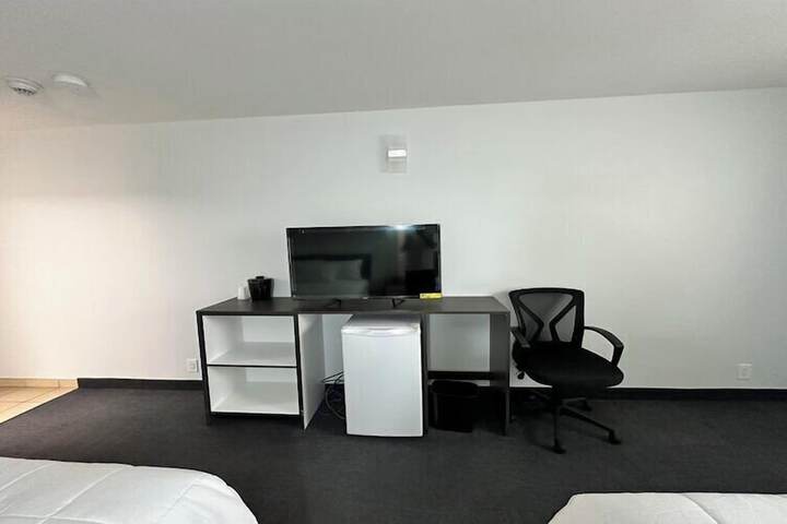 Room 2 of 11