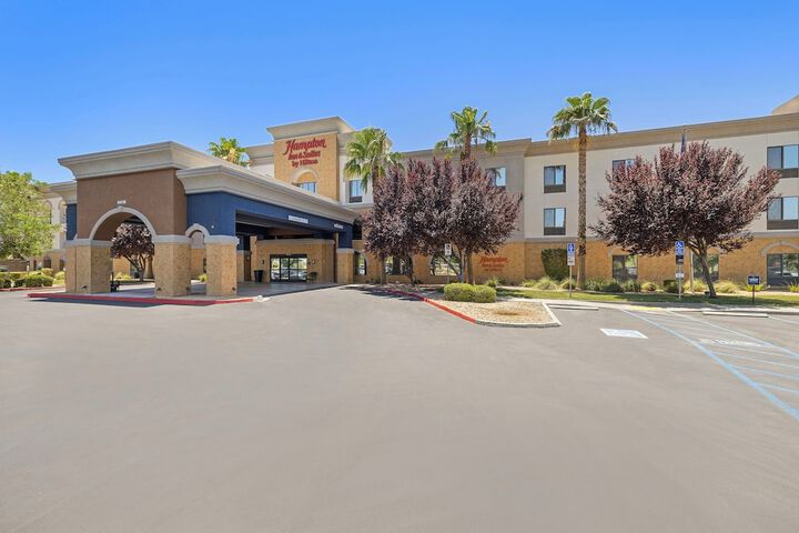 Hotel 72 of 73