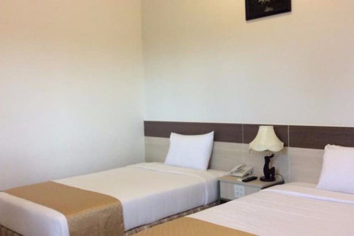 Room 19 of 36