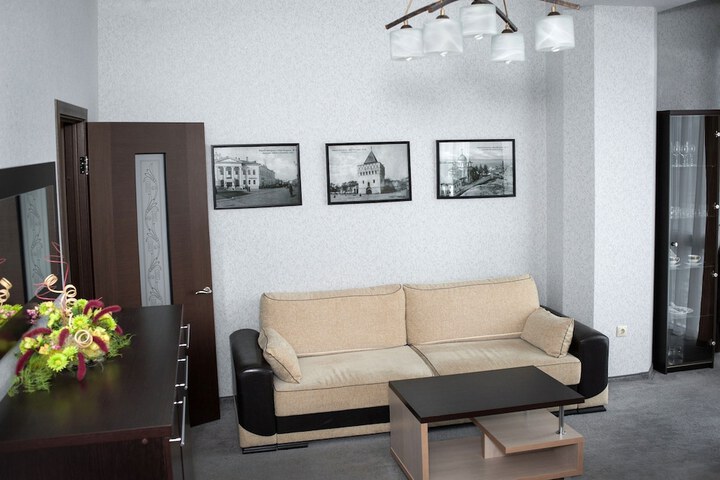 Room 32 of 64
