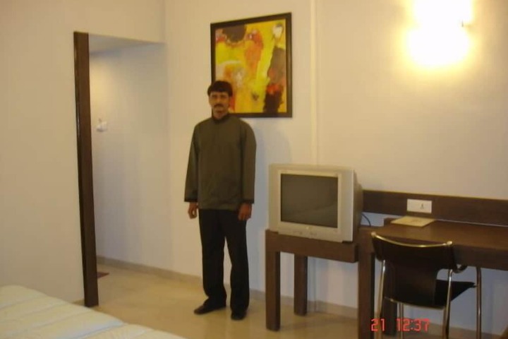 Room 5 of 26