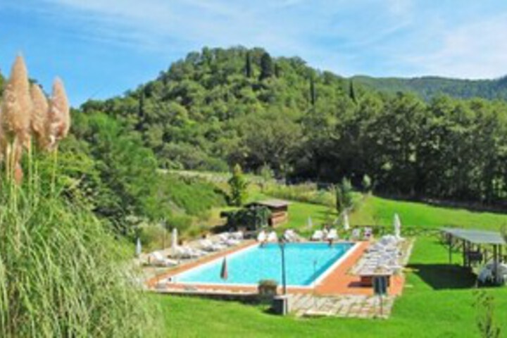 Pool 20 of 27