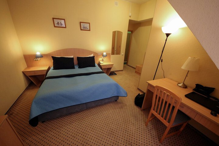 Room 34 of 72
