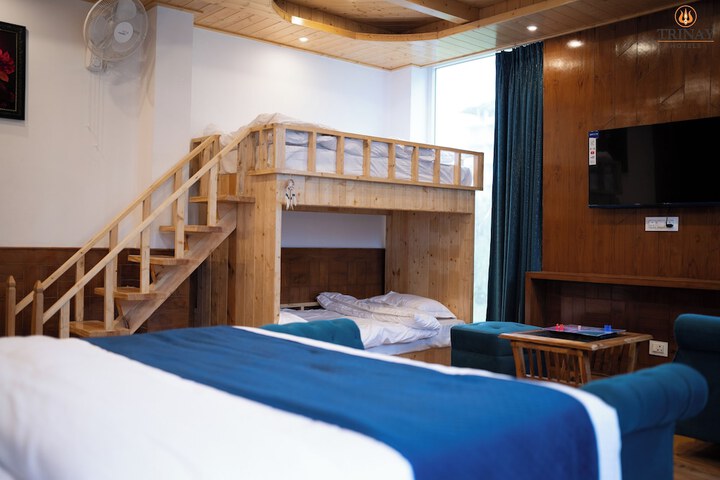 Room 5 of 32