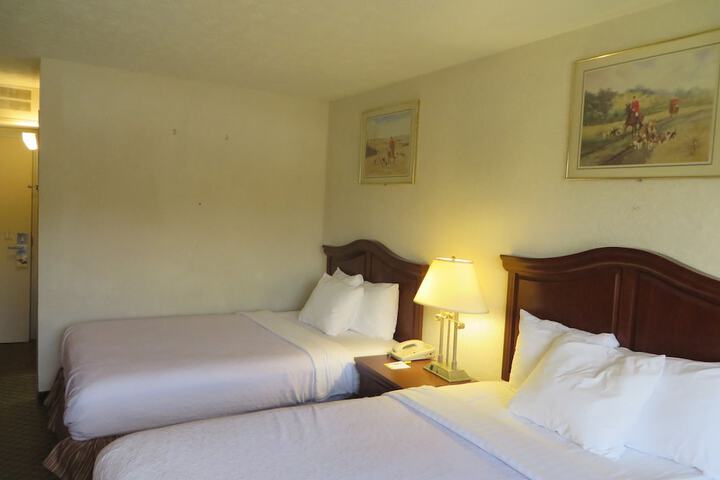 Double Business King Bed (4 of 16)