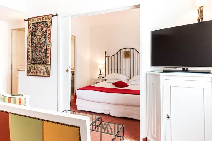 Room 10 of 39