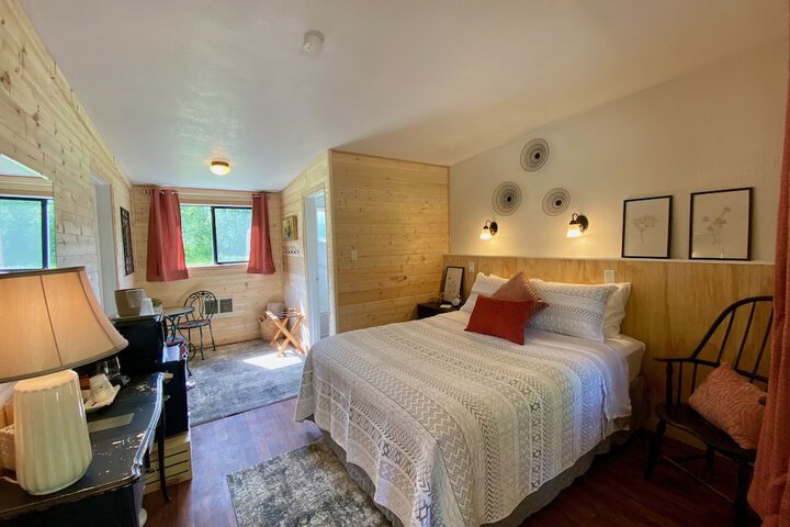 Room 4 of 70