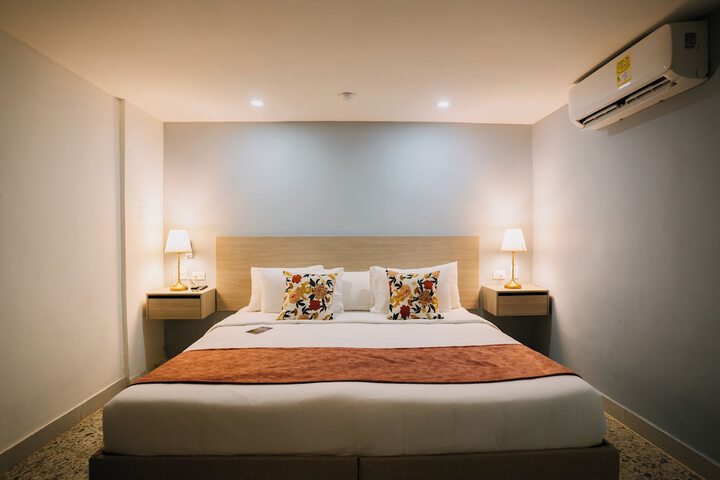 Room 21 of 93