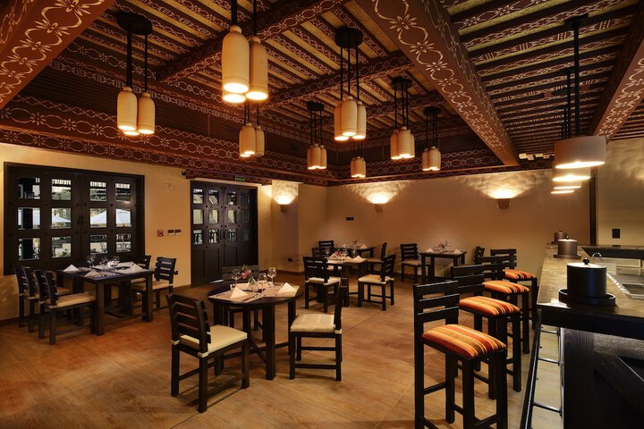 Dining 58 of 71