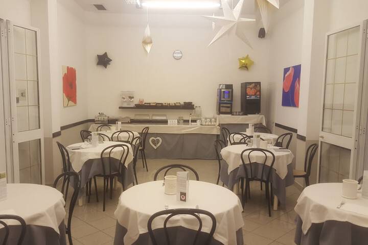 Dining 57 of 64