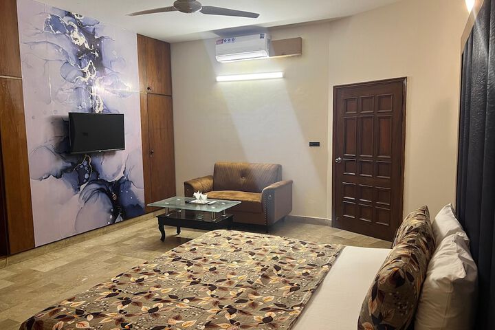 Hotel Imperial DHA