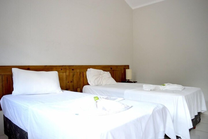 Room 4 of 44