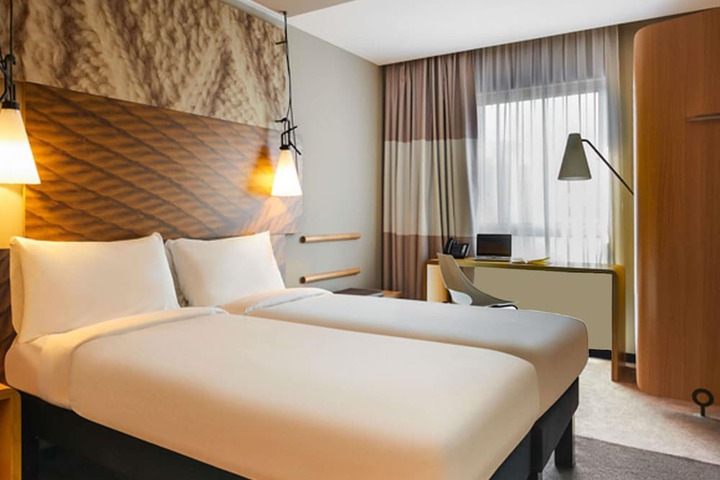 Room 21 of 65