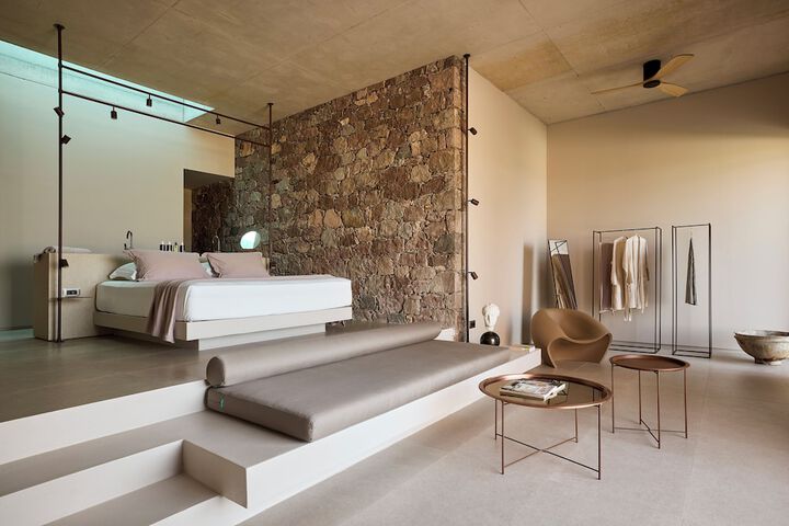 Room 10 of 54
