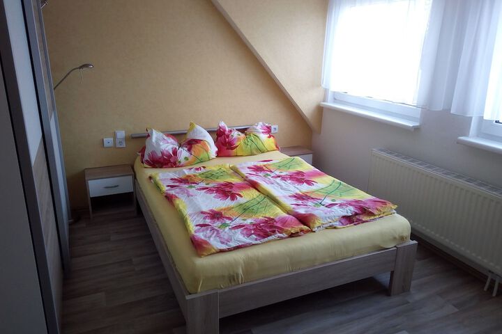 Room 4 of 60