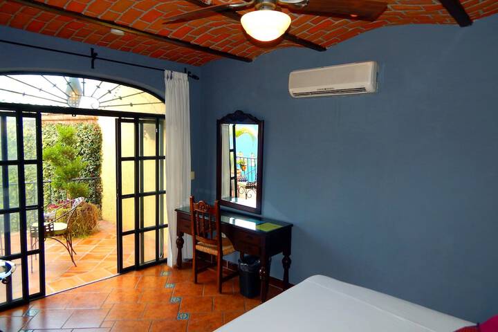Room 45 of 84