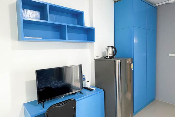 Room 3 of 7