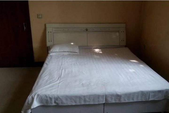 Room 5 of 5