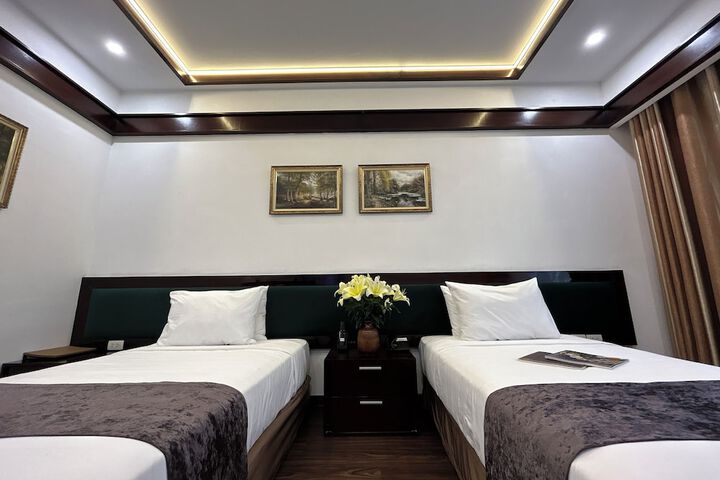Room 21 of 83
