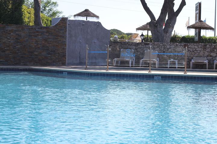 Pool 51 of 95