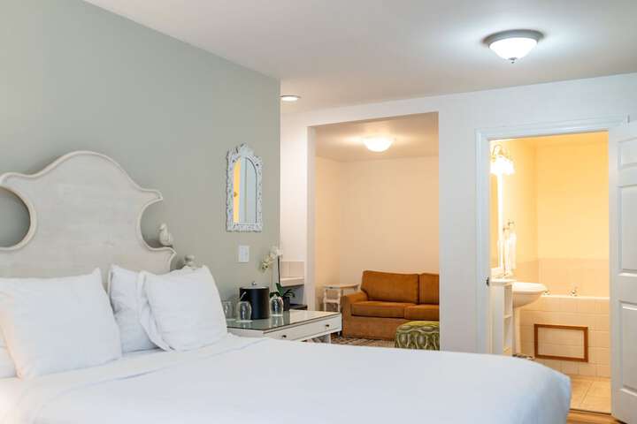 Room 43 of 106