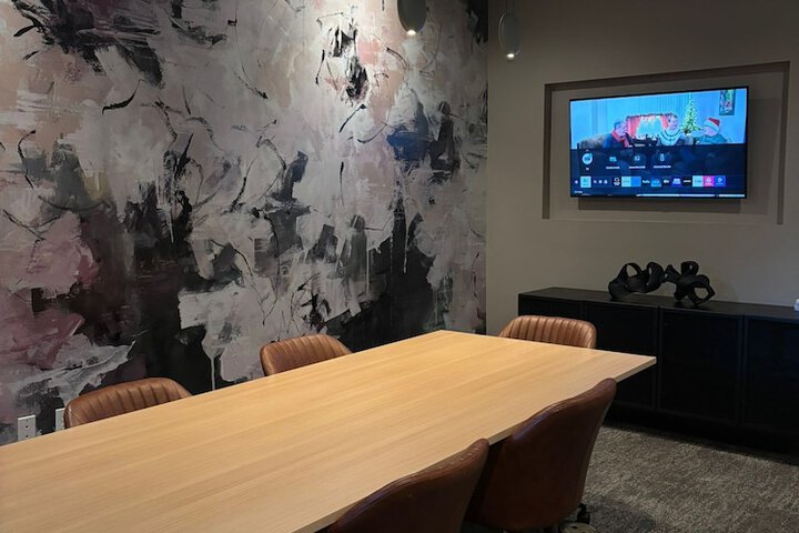 Lounge 121 of 130
