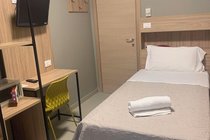 Room 29 of 42