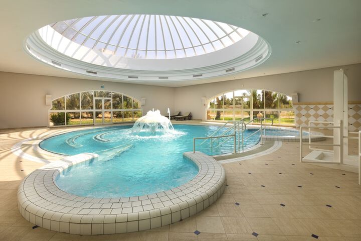 Pools & Facilities