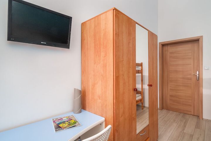 Room 20 of 76