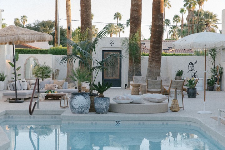 Pool 70 of 115