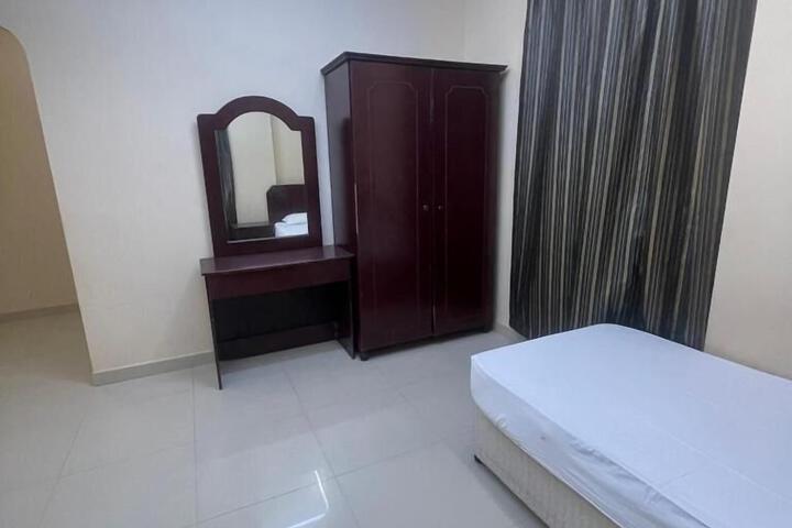 Room 4 of 4
