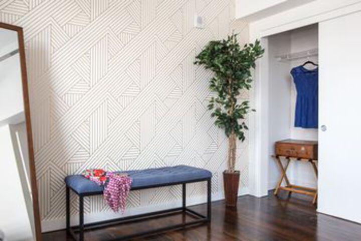 Room 10 of 25