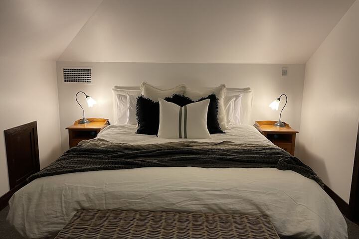 Room 17 of 43