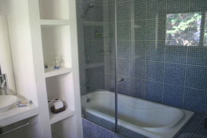 Room 6 of 56