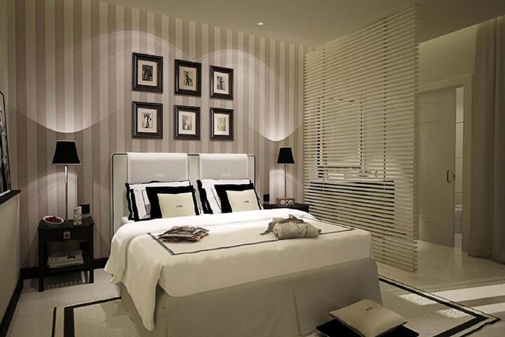 Room 16 of 53
