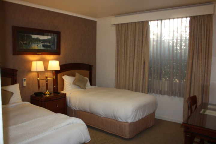 Room 5 of 40