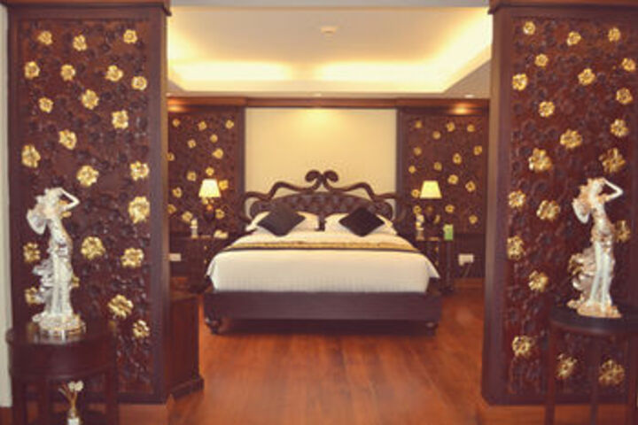 Room 33 of 92