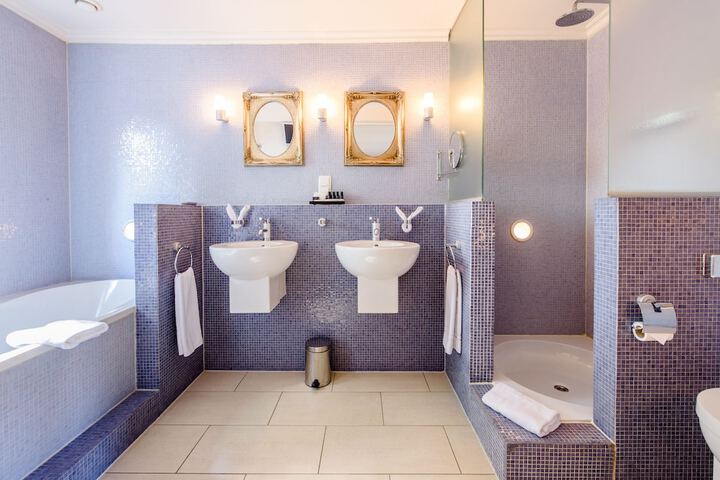 Room 6 of 47