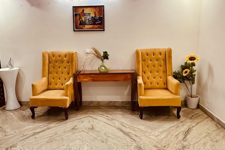 Room 12 of 27