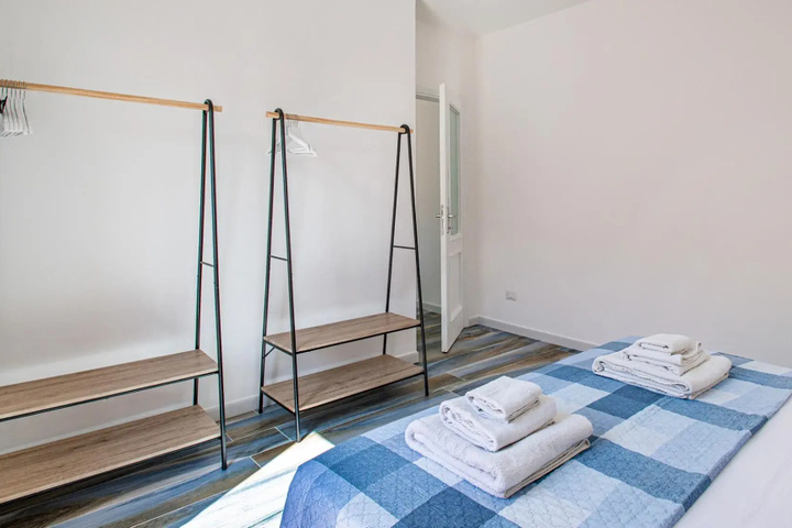 Room 3 of 12