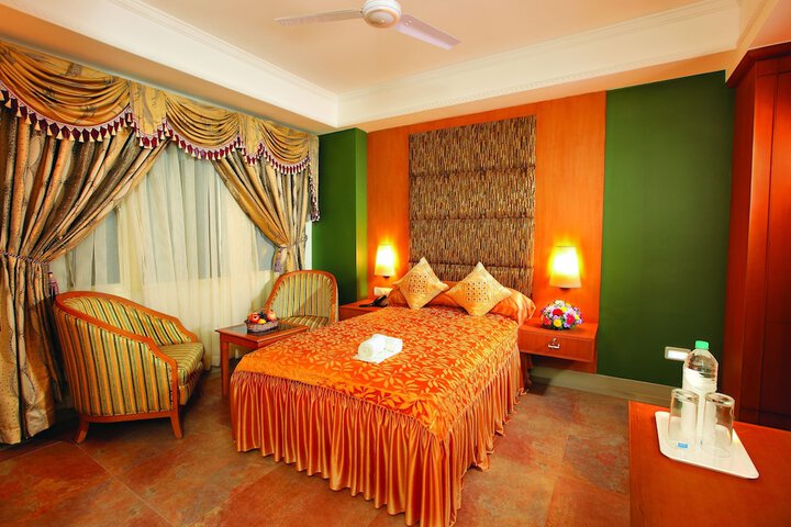 Room 5 of 31