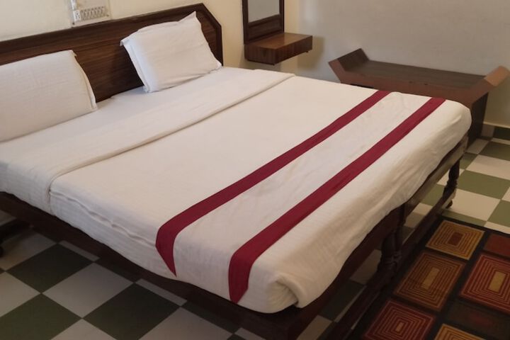 Room 6 of 49