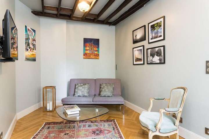Room 16 of 31